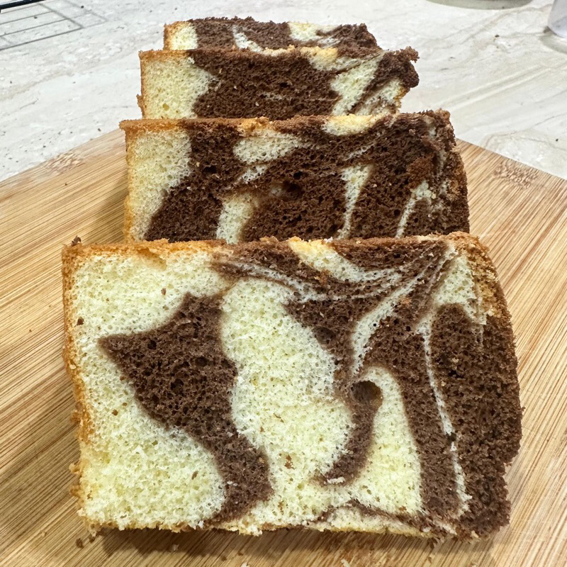 

Bolu Chiffon Marmer Slice (12pcs)