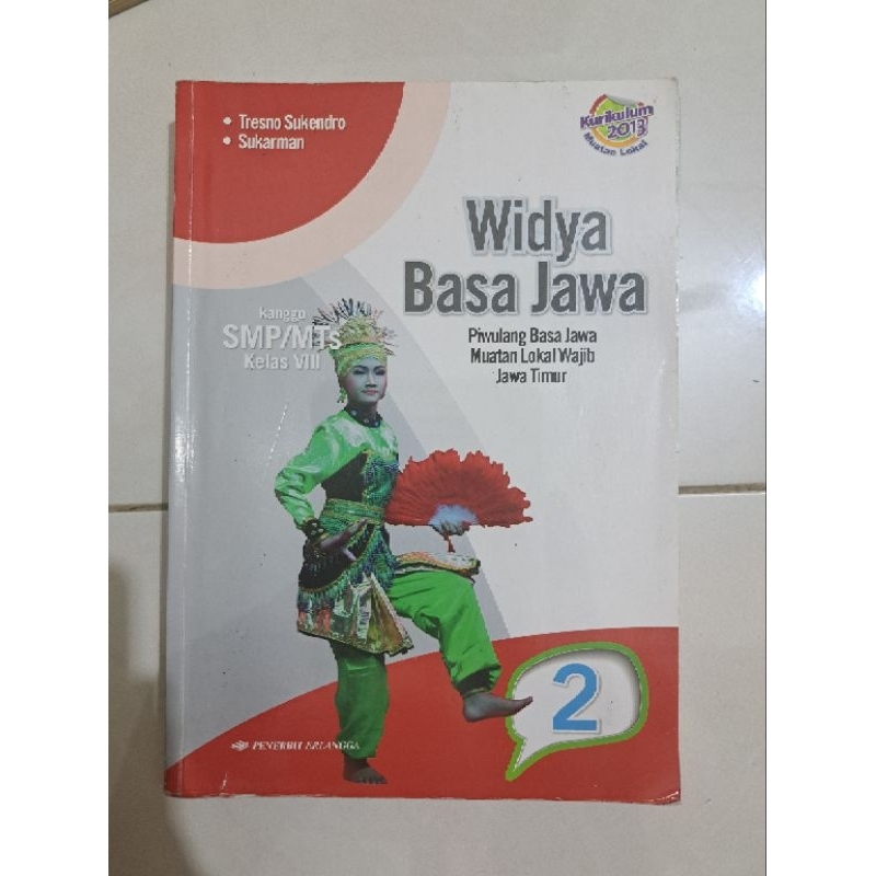 

Buku Paket Widya Basa Jawai SMP Kelas 8 Kurikulum 2013 (BEKAS) dan ada beberapa jawaban