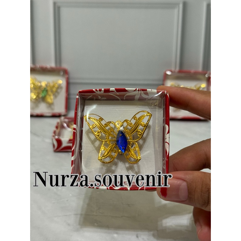( Isi 100pcs ) Souvenir Bros Kupu-kupu Kemasan Box Cantik