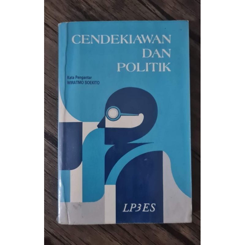 Cendekiawan dan Politik