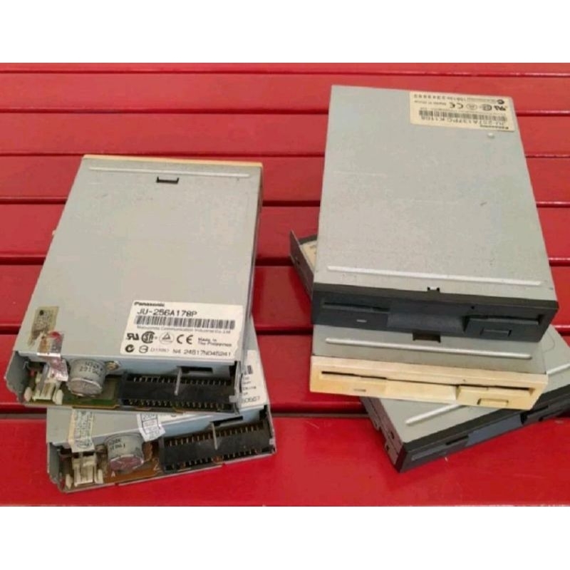 flopy disk disket jadul