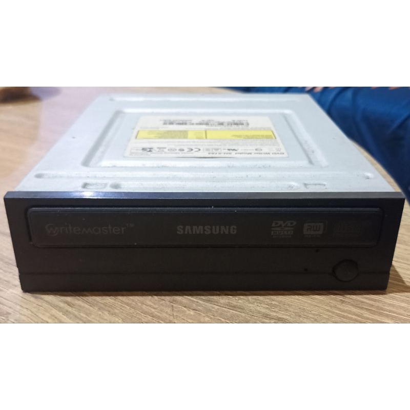 DVD RW internal Samsung SH-S183A untuk PC - bekas