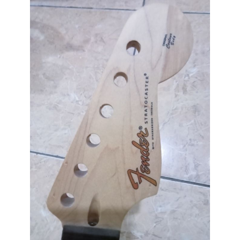 neck stratocaster//neck gitar/neck fender