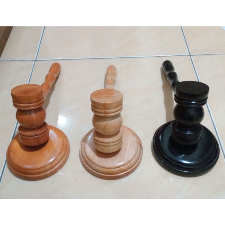 

KODE J9J5 PALU SIDANG KAYU SATU SET PALU DUDUKAN MDL1