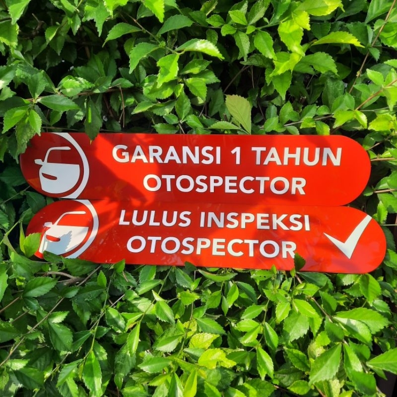 

papan nama akrilik atau papan pemberitahuan atai papan hiasan custom untuk tampilan kantor lebih elegan