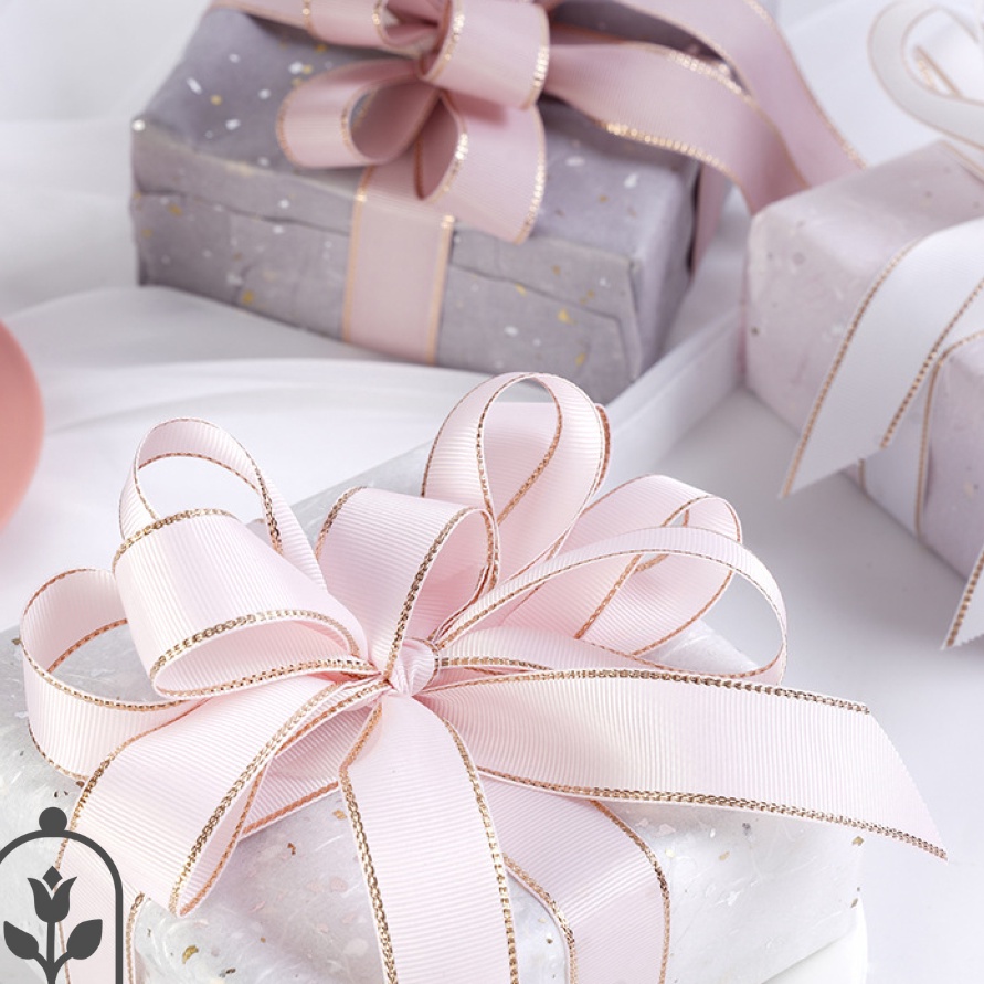 

Hot 1ROLL Pita GROSSGRAIN High Grade Emas Ribbon Gold Edge Pinggir Emas Korea Kado Dekorasi Hampers Bouquet Lebar 25cm Panjang 225 meter Colourful Cantik Murah Kerajinan Tangan