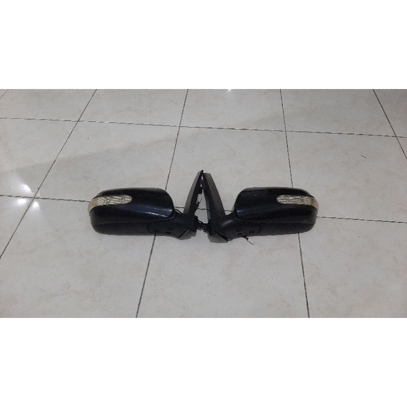 Spion Toyota Wish Retract Lampu sen Sepasang