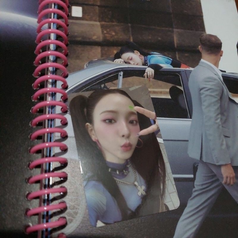 ( READY KARINA SELFIE POUT - POB SM & STORE PHOTOCARD ) AESPA THE 1ST FULL ALBUM ARMAGEDDON OFFICIAL