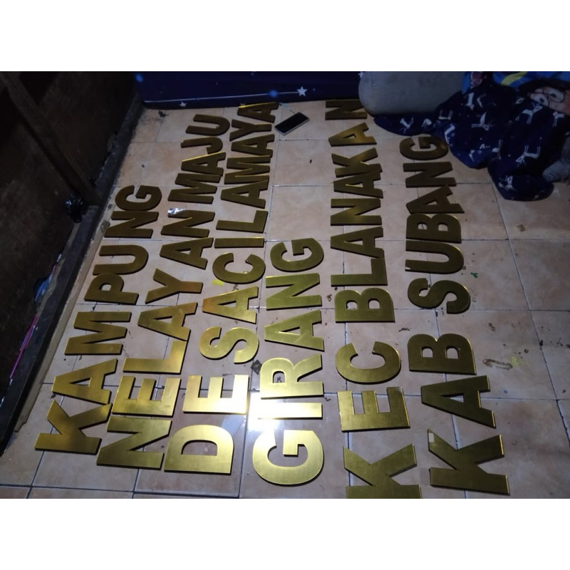 HURUF AKRILIK TIMBUL COSTUM BACA DESKRIPSI UNTUK ORDER (BISA DP DULU)