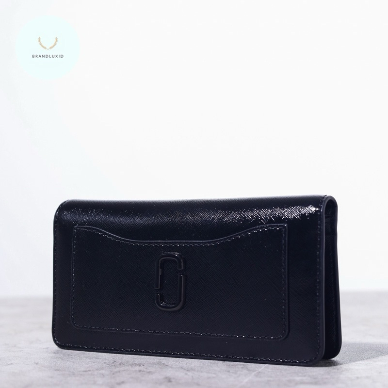 Marc Jacobs The Utility Snapshot Long Wallet in Black