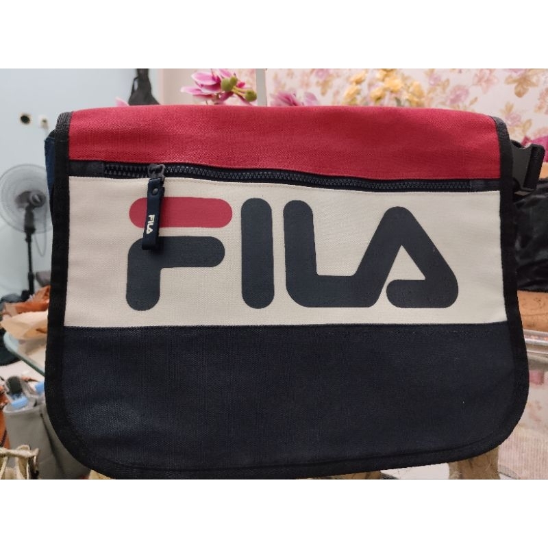 Original FILA sling bag - Tas Preloved