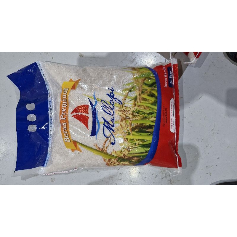 

Beras Premium 5Kg Mallopi / Premium Rice (Bag 5 Kg)