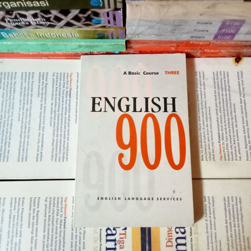 BUKU ENGLISH 900 THREE
