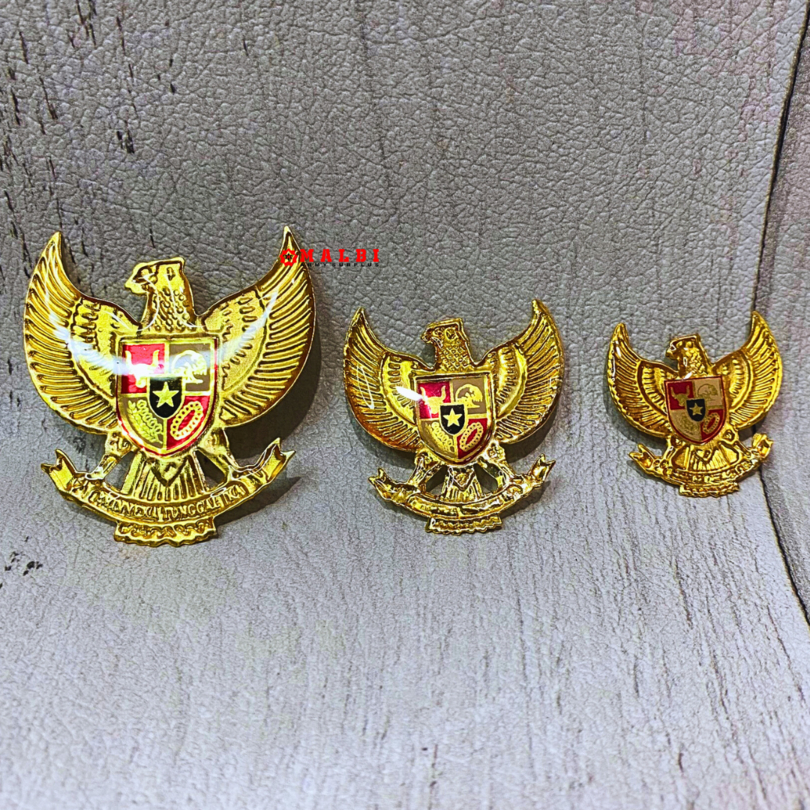 Pin Garuda Pancasila Bros Paskibra Pin Peci Lencana Garuda