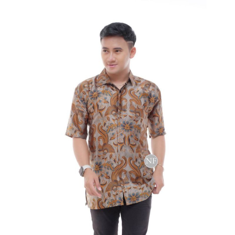Hem Batik Pekalongan Semi Sutra Dengan Puring Istimewa