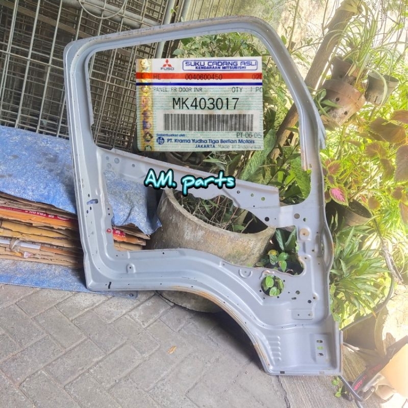 PANEL DAUN/KULIT PINTU DALAM CANTER 110/125 KTB ORIGINAL