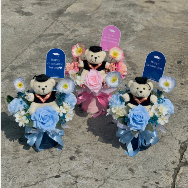 Flower box boneka wisuda buket bunga premium