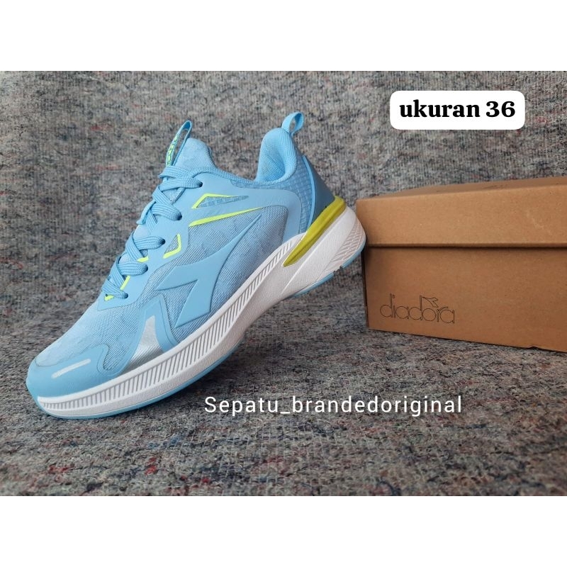 sepatu sport runing wanita sepatu olahraga cewek diadora fontana