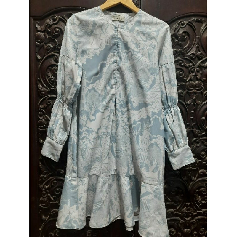 PL Tunik Wearing Klamby