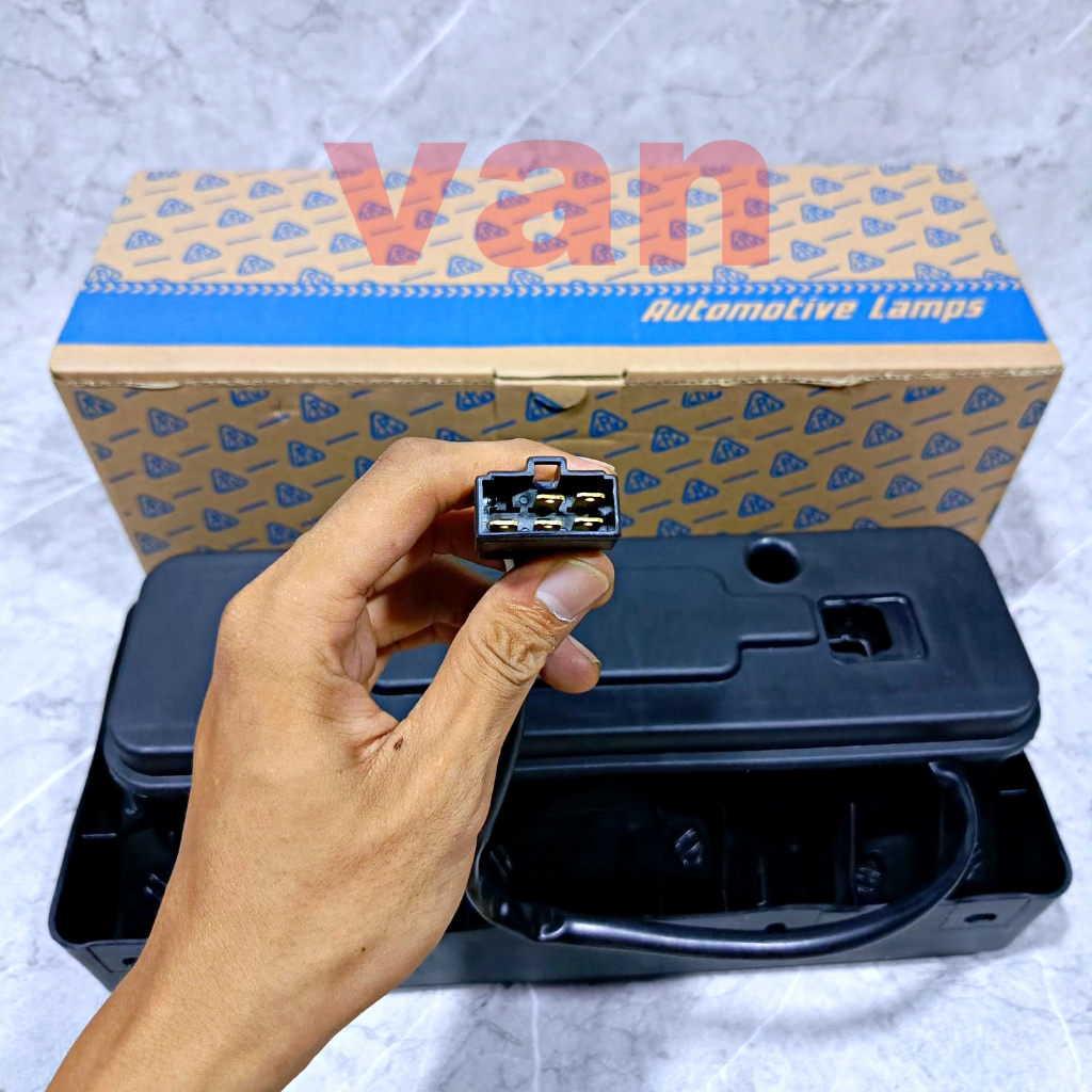 LAMPU STOP + BOHLAM PS135 RAGAZA RAGASA MITSUBISHI - LAMPU REM BELAKANG - CPU