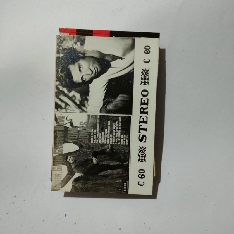 KASET PITA 3628-TOM JONES