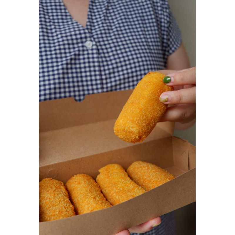 

RISOLE BY VAN - RISOLES FROZEN by van (Smoked beef Mayo, Chicken Ragout, Cheese Lava)