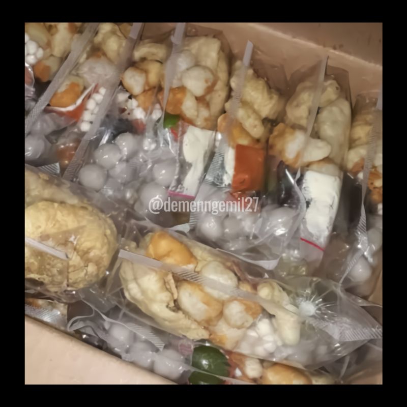 

[FREE BASRENG] Paket Hemat 7 PCS Bakso Aci Original Isi 10 Pentol Demen Ngemil