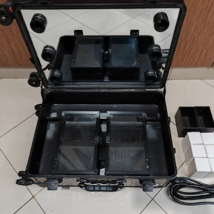 Preloved Beauty Case Koper Makeup Sonia Miller