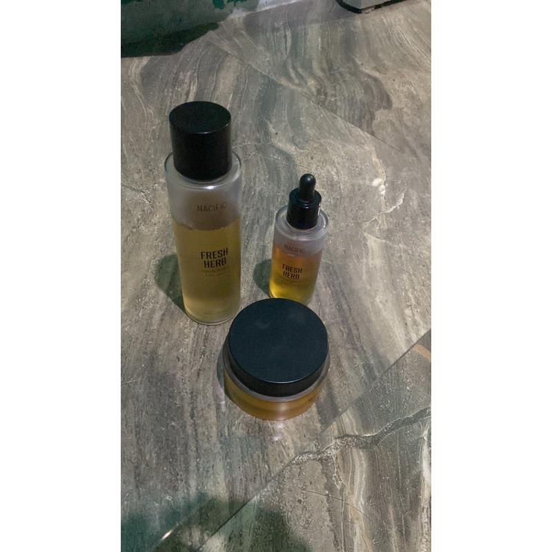 skincare set nacific toner serum cream preloved