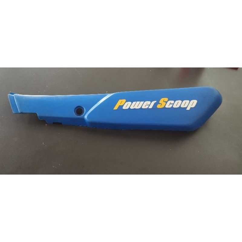 dop tepong body samping bawah kanan yamaha alfa 3ay biru original nos