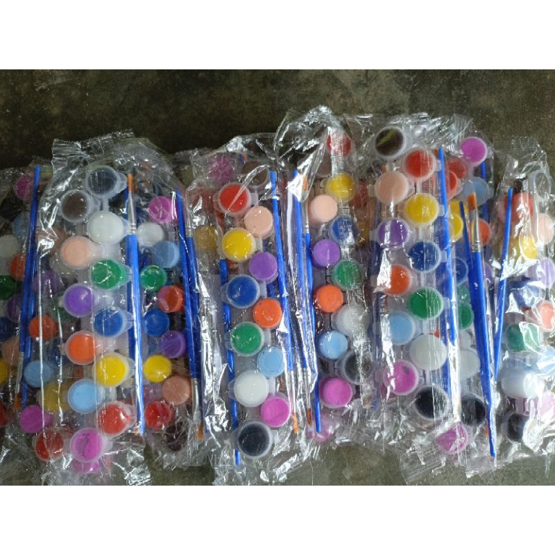 

1 set 12 Warna Cat Akrilik 3ml free 2 kuas / set mewarnai gantungan kunci DIY cat akrilik 3 warna