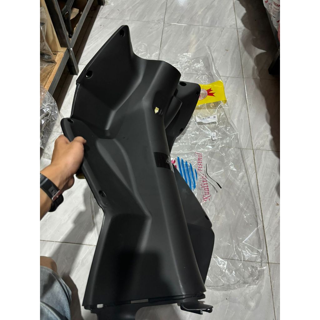 DEPAN LUTUT VARIO WIN COVER DEPAN LUTUT DASBOR DEPAN LEKSIL DALAM VARIO 110 KARBU / LAMA (KVB) WIN