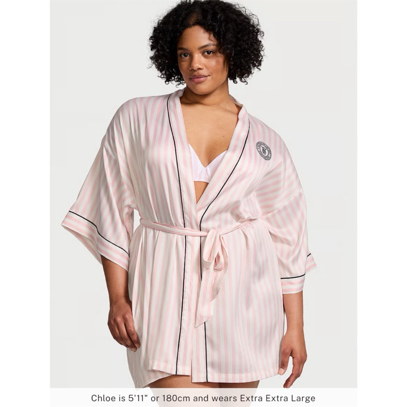 VICTORIA'S SECRET Satin Short Piped Robe