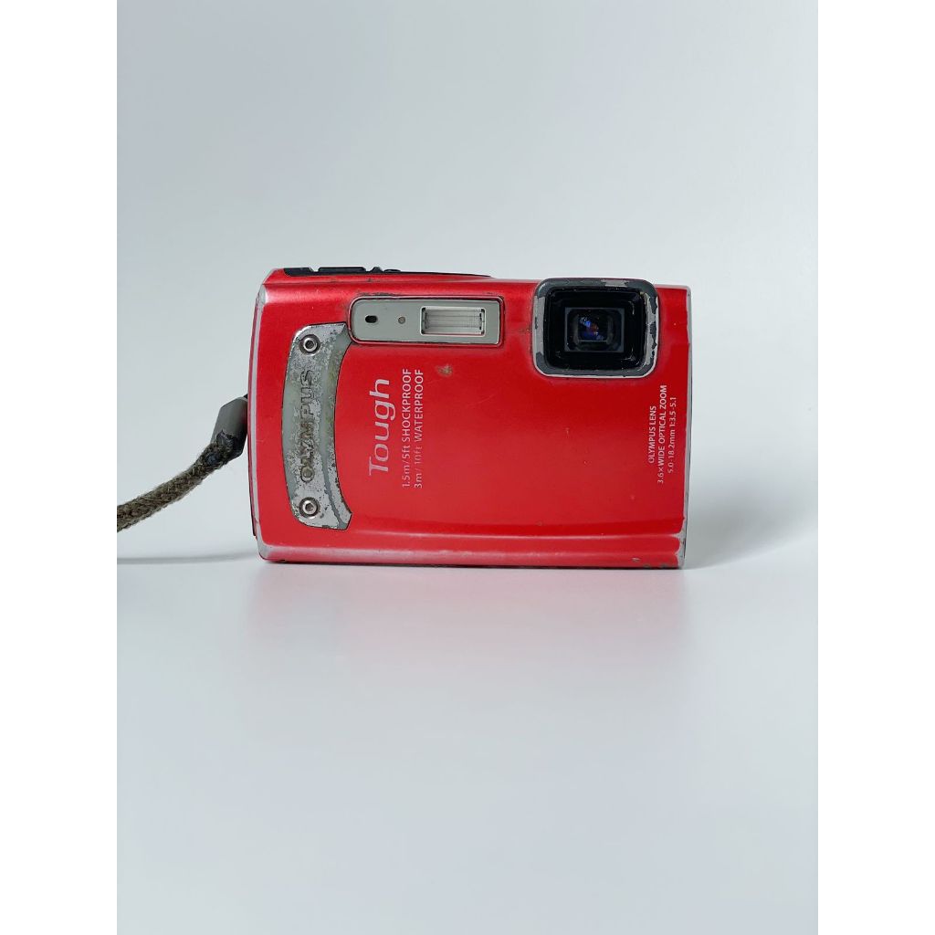 Kamera Compact Pocket Digital Olympus TG-320 Red Vintage Retro Digicam