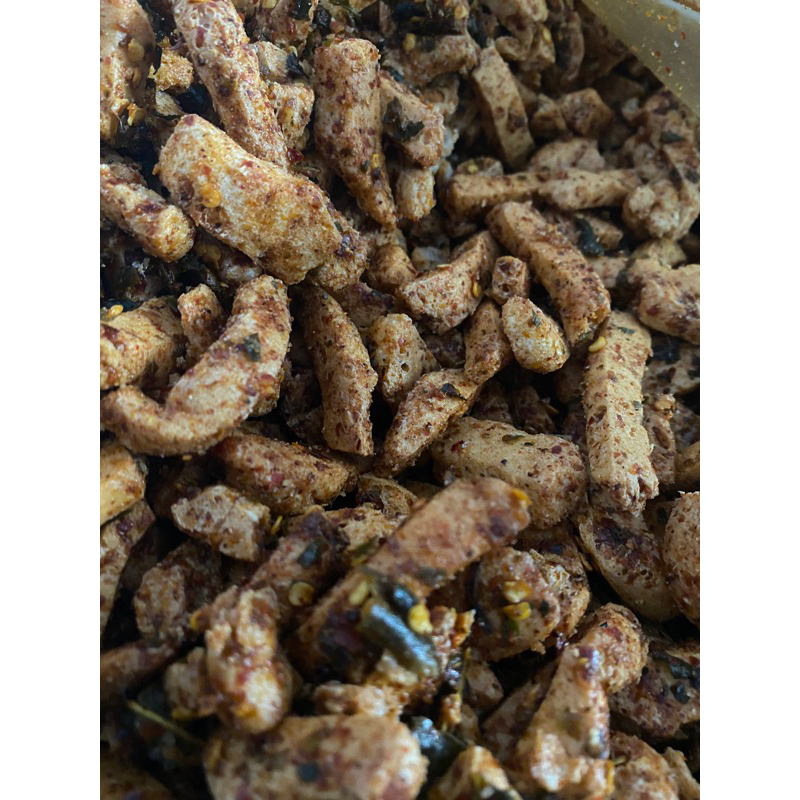 

Basreng pedas daun jeruk setengah kg