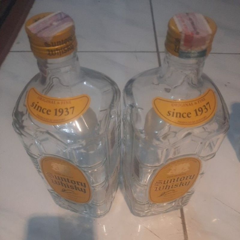 botol kosong wadah minuman