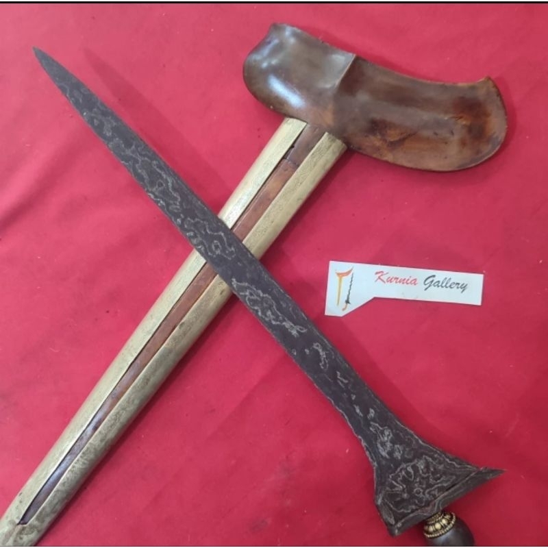 Keris Sepuh Pamor Rojo Gundolo