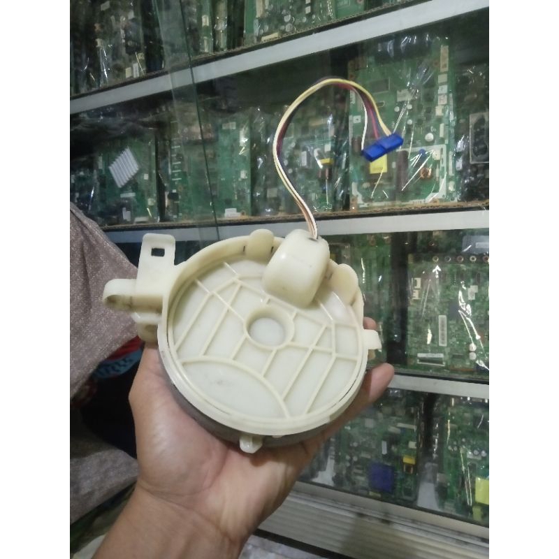 motor fan indoor AC Daikin inverter model FTKC25PVM4