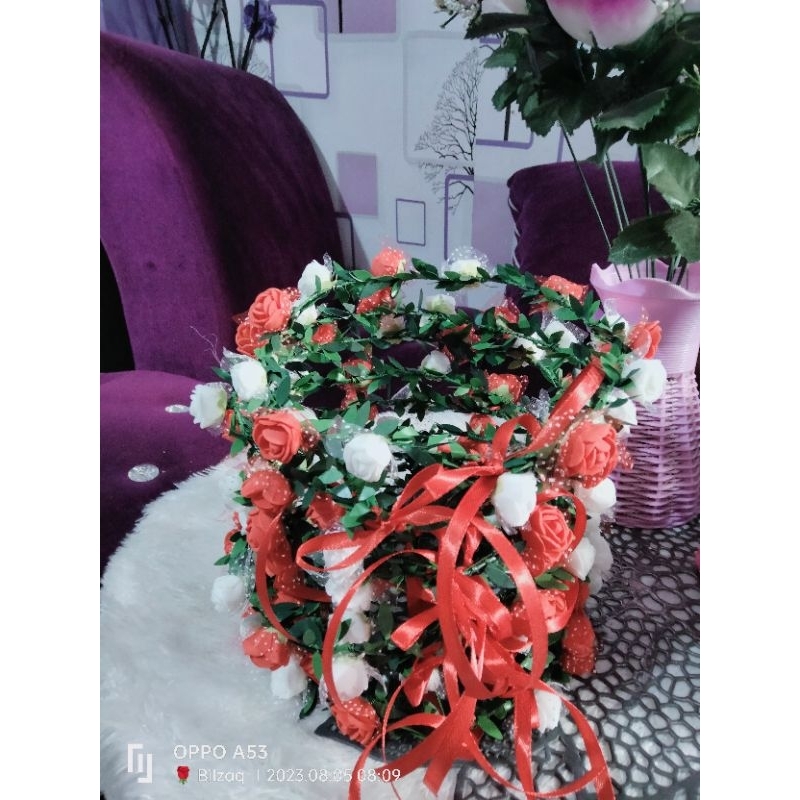 flower crown merah putih