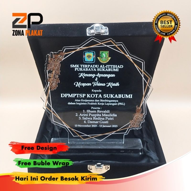 plakat PKL | plakat perpisahan | plakat wisuda | plakat akrilik | plakat souvenir