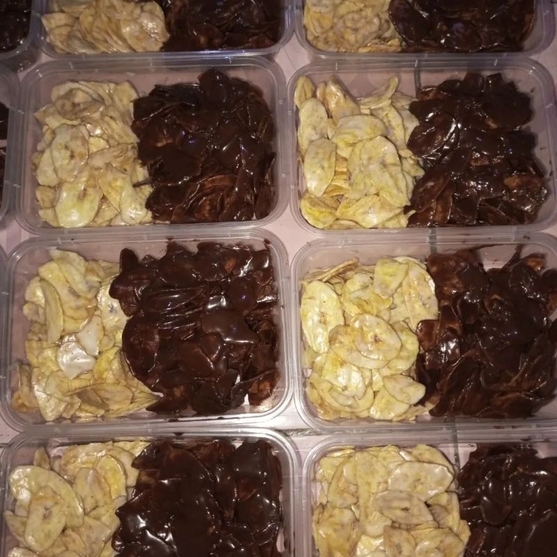 

MIX KERIPIK PISANG COKLAT LUMER || RASA COKLAT DAN VANILA