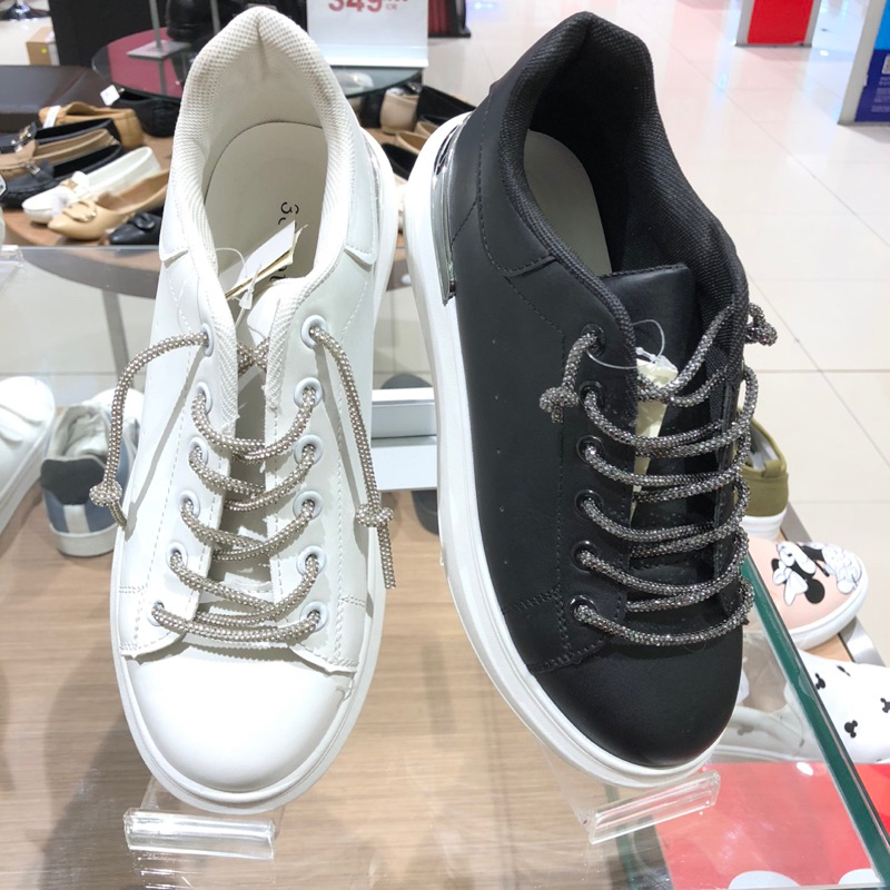 Sepatu Sneakers DETAILS Promo Original By Matahari Dept Store