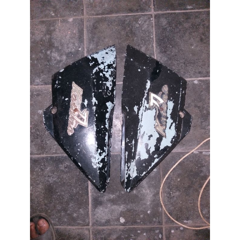 box bok cover tepong tutup aki samping suzuki trs TRS katana ori original bekas