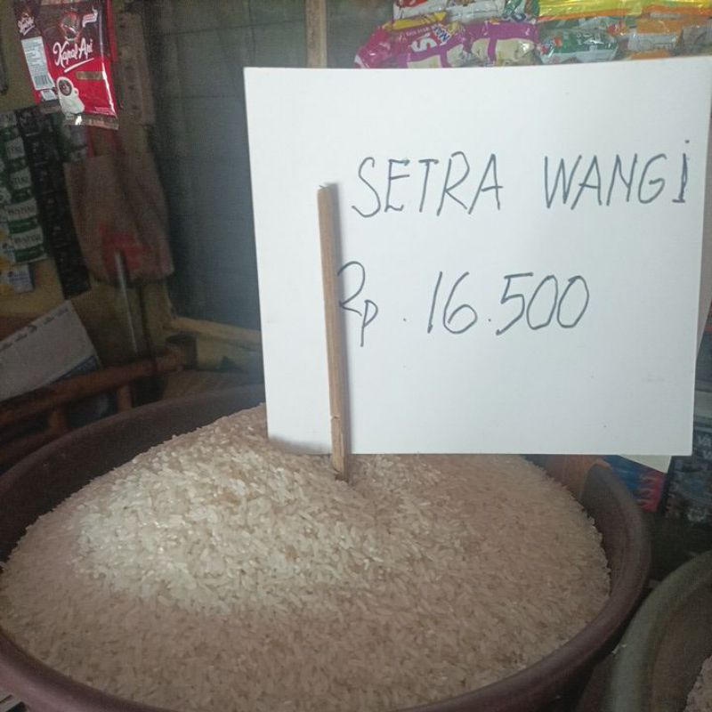 

Beras Setrawangi pulen putih per 1kg