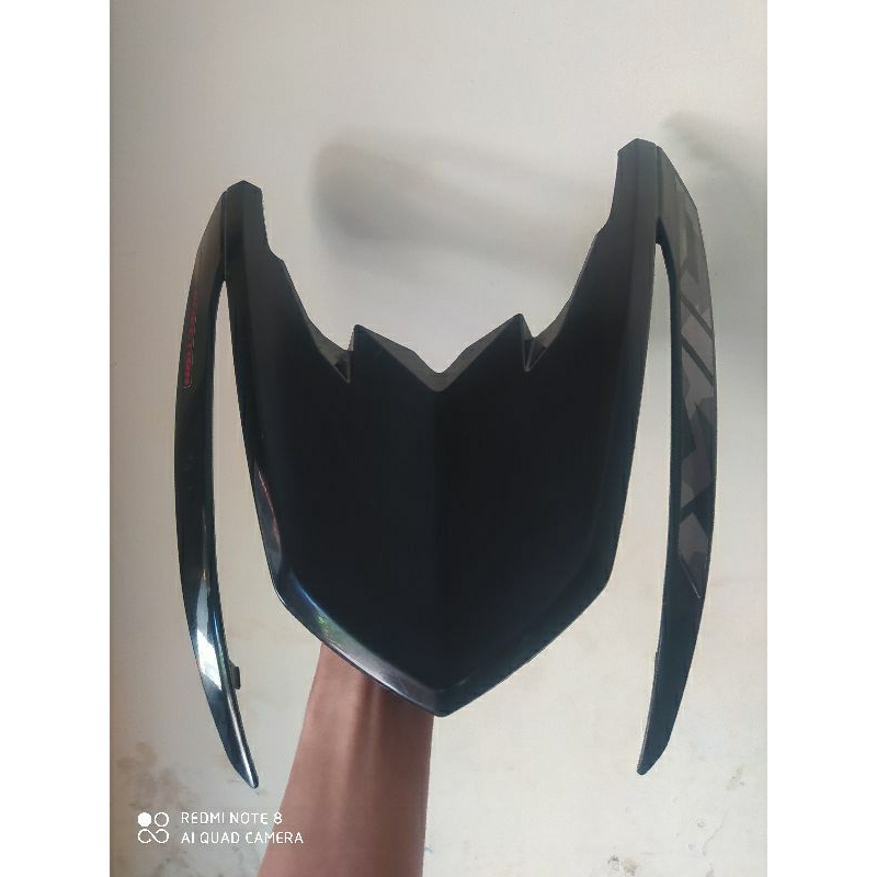 COVER BODY DEPAN TAMENG DADA DEPAN MIO M3 MIO Z PUTIH ORIGINAL