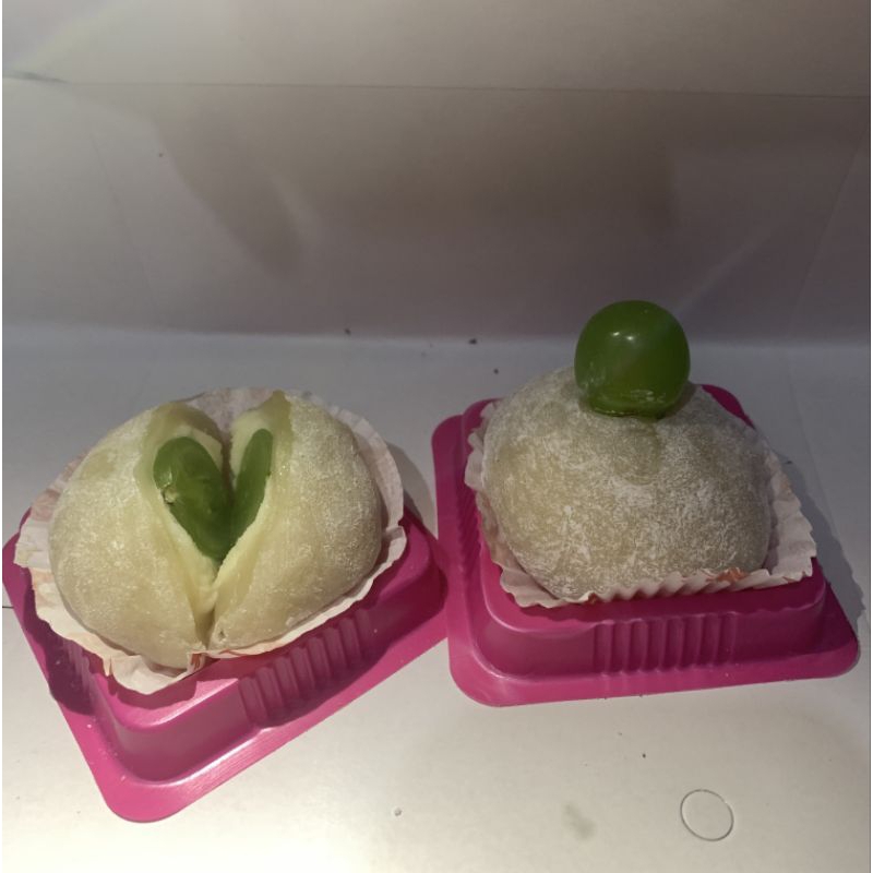 Daifuku Mochi anggur hijau 1 pcs ukuran besar