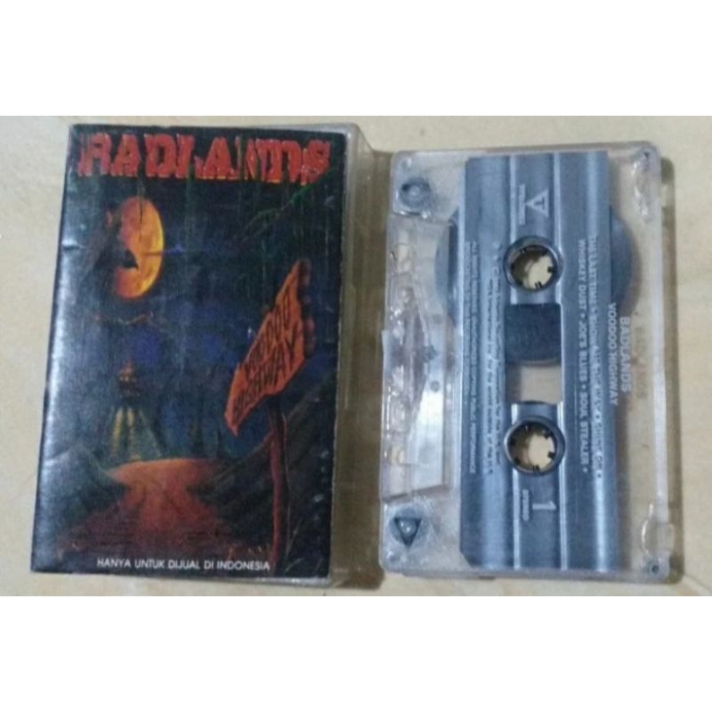 Kaset BADLANDS Album Voodoo Highway