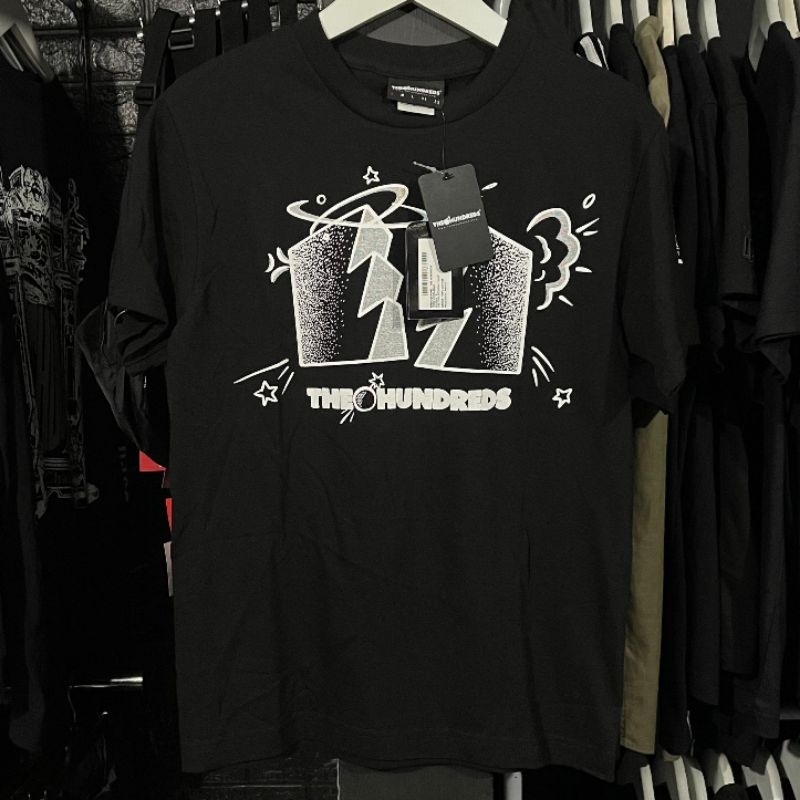 The hundreds x Cn Kaos Lengan Pendek Htam