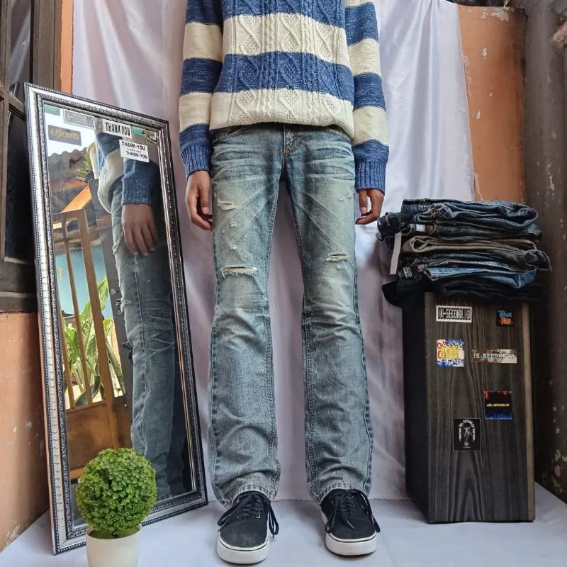 JEANS FEEDING PETIR BRAND BULZIP JAHITAN RANTE CUTINGAN ENAK CAKEP BANGET