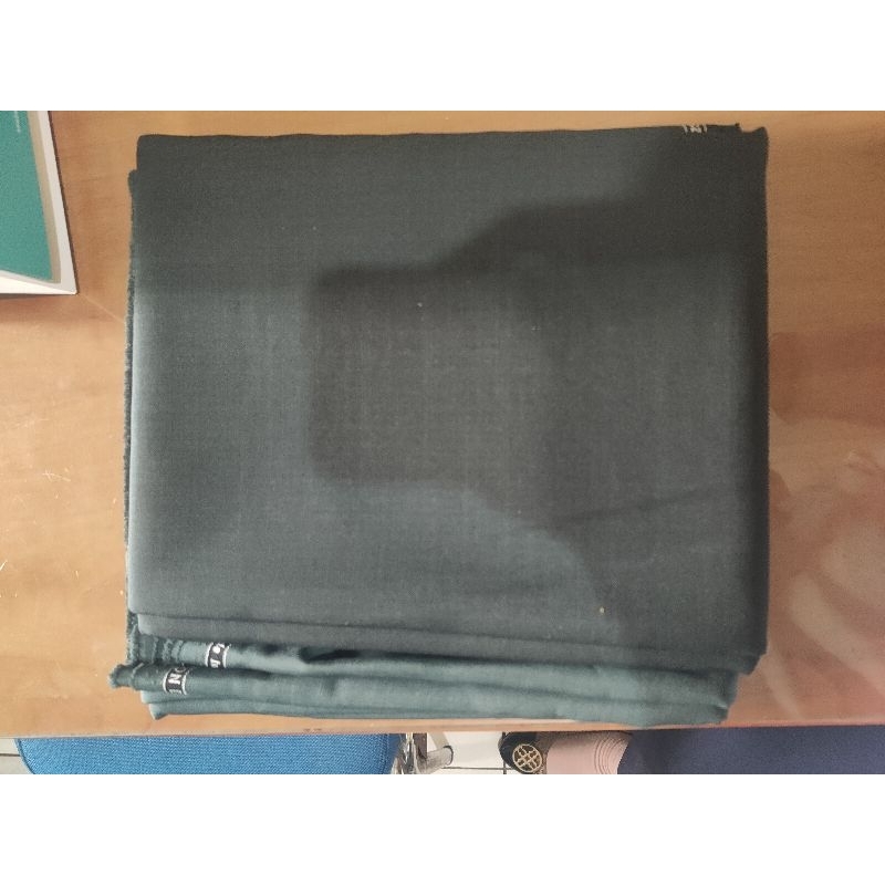 Kain seragam hijau Mahkamah Agung Atasan dan Bawahan